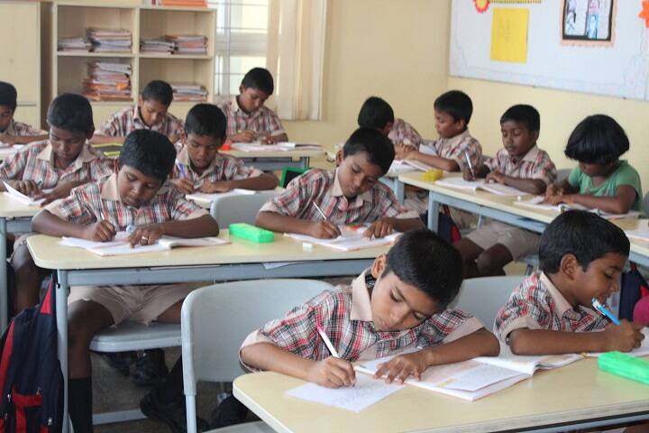 Navaneeta Public School-Classroom