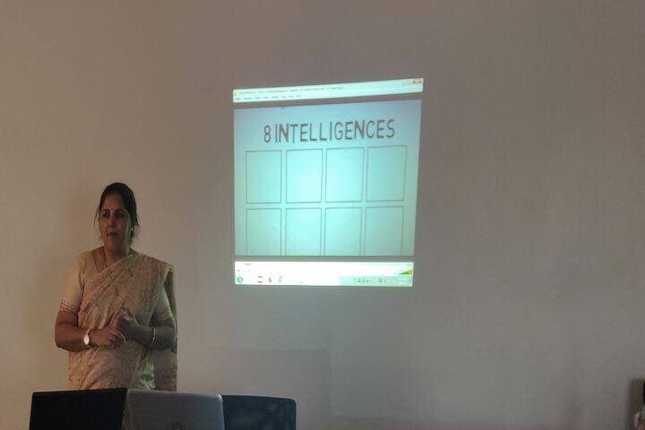 P E S Public School-Seminar
