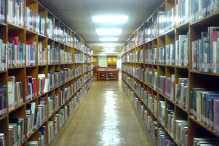 Paramahansa Yogananda Vidyalaya-Library