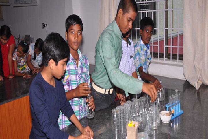 Ramireddy Subbaramireddy International School-Chemistry Lab