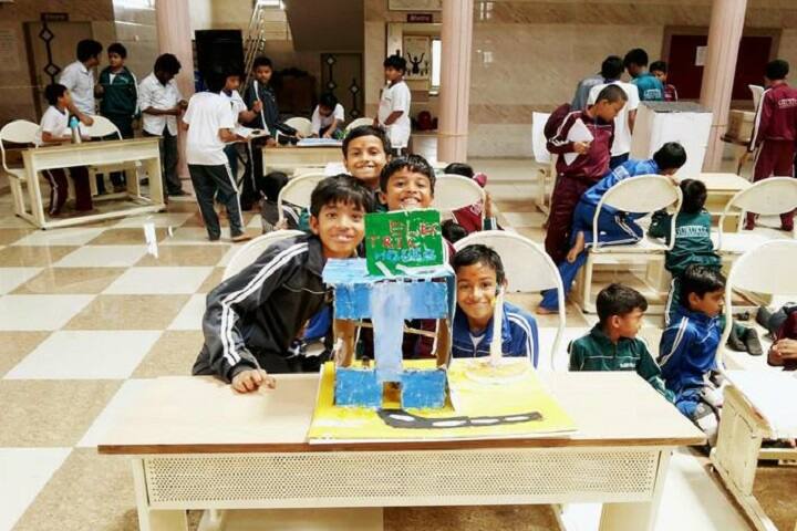 Shree Swaminarayan Gurukul International School-Activity2