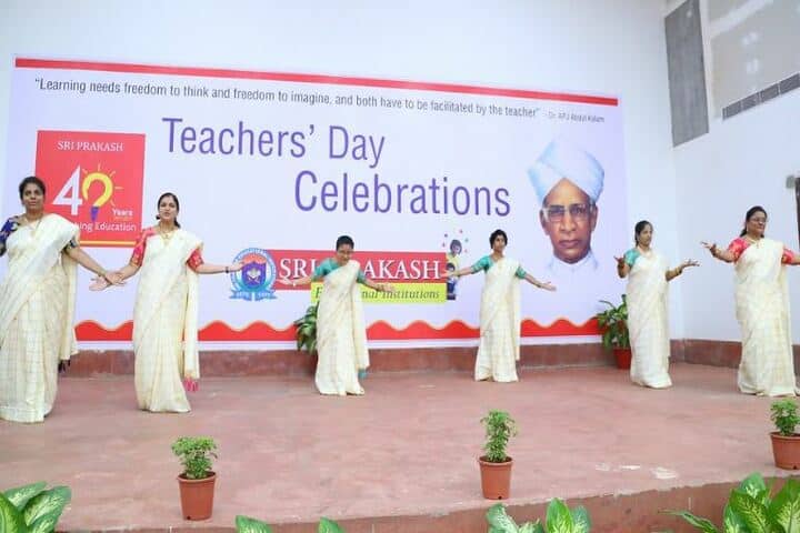 Sri Prakash Synergy School-Teachers Day