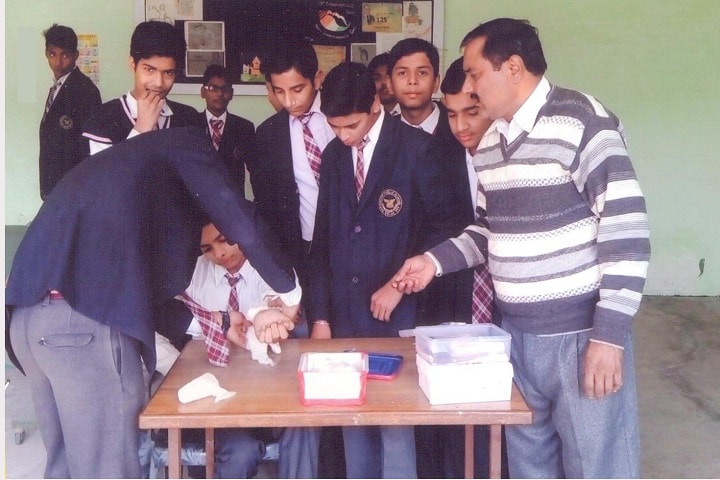 Hindon Public School-Medical Facilitry