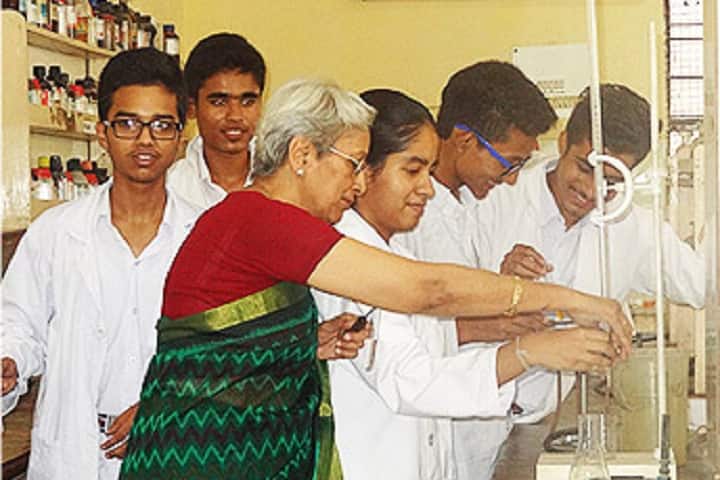 Indira Ideal School-Chemistry Lab