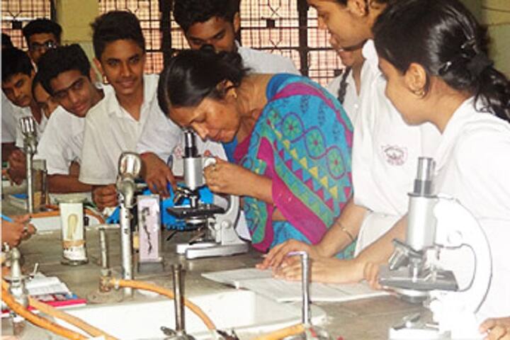 Indira Ideal School-Physics Lab