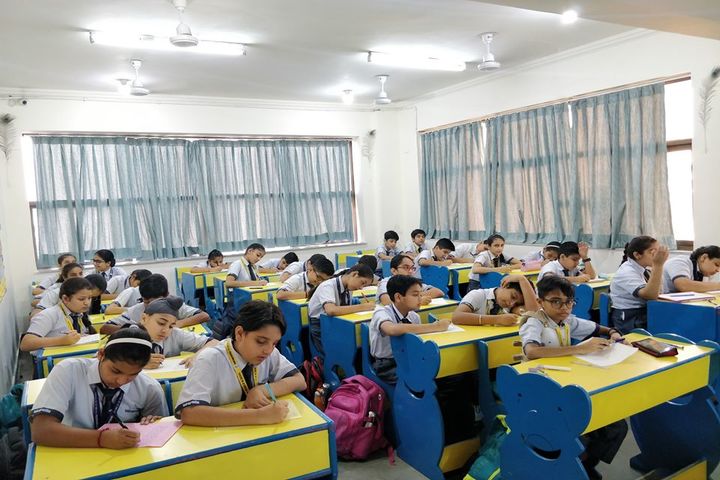 Indraprastha World School-Classroom