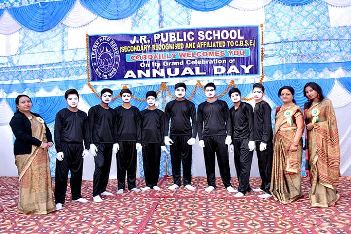 J R Public School-Students and Staff
