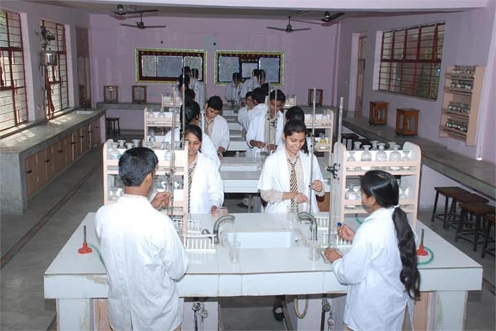 Jinvani Bharti Public School-Chemistry Lab
