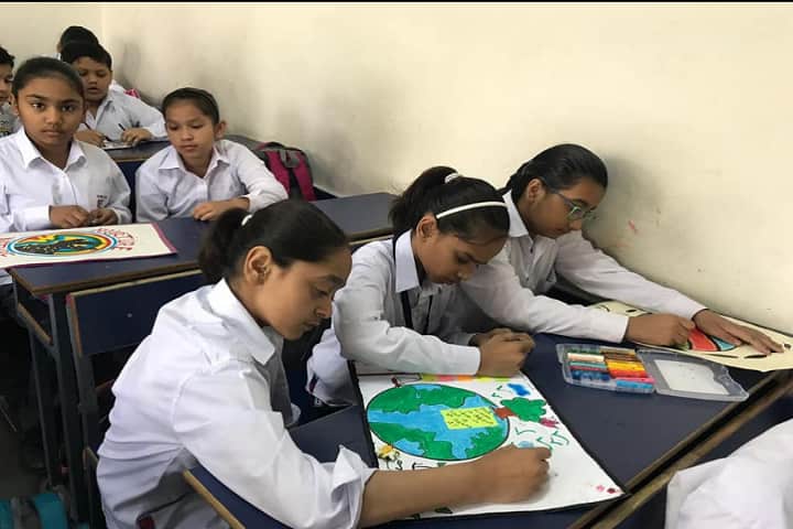 KIIT World School-Drawing room