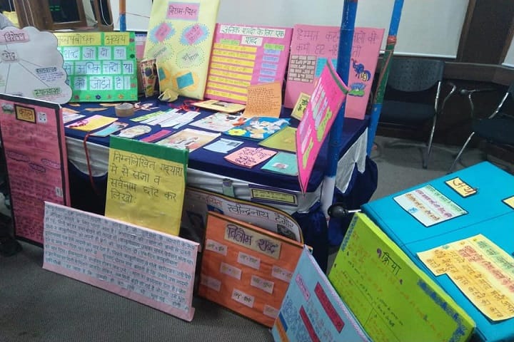 KIIT World School-Hindi Exhibition