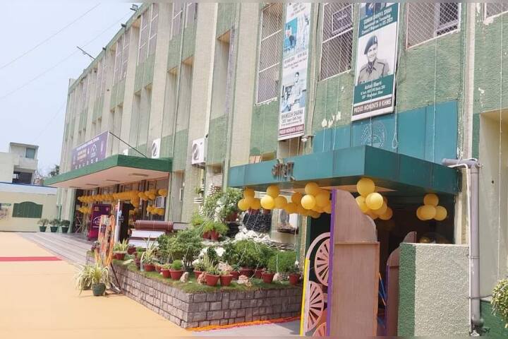 Kulachi Hansraj Model School- School Building