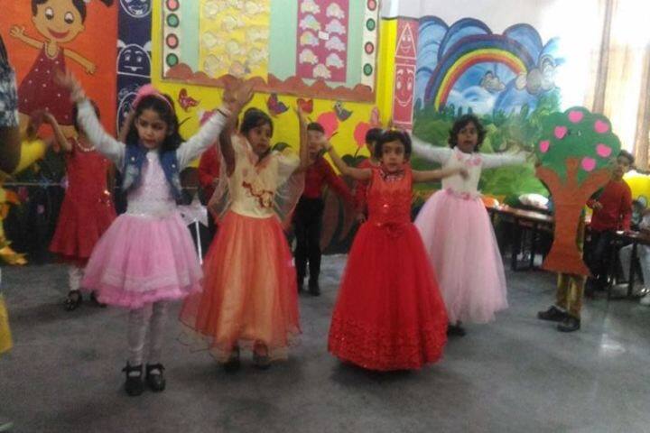 L K International School-Dance