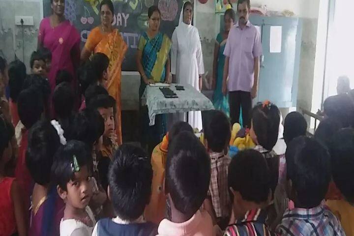St Anns English Medium High School-Classroom
