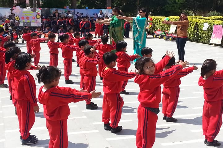 M R Vivekananda Model School-Yoga