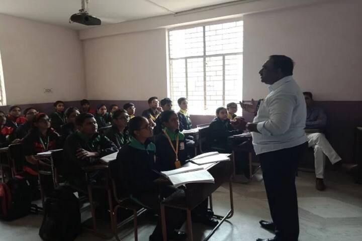 Mata Bhatee Devi Public School-Classroom with teacher