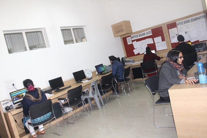 Mata Jai Kaur Public School-IT-Lab