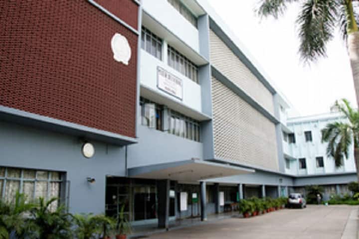 Mater Dei School-Campus-View front