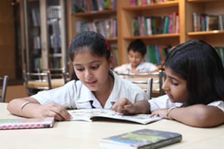 Maxfort School-Library