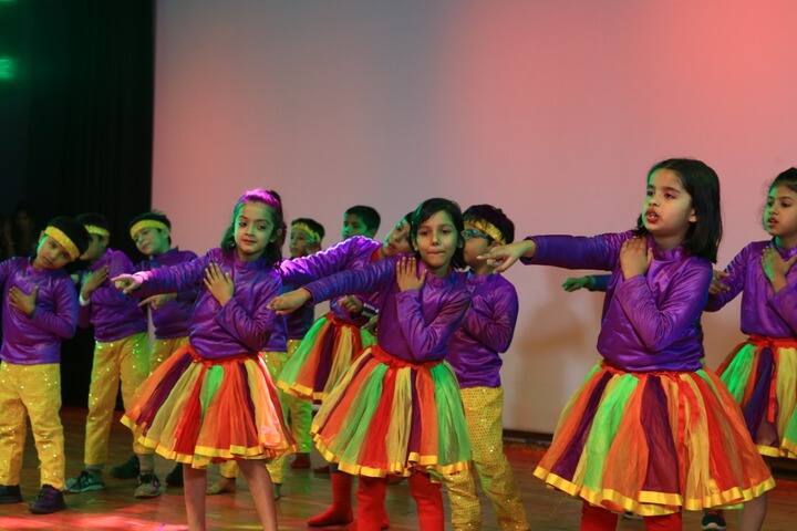 Muni International School-Dancing Activity