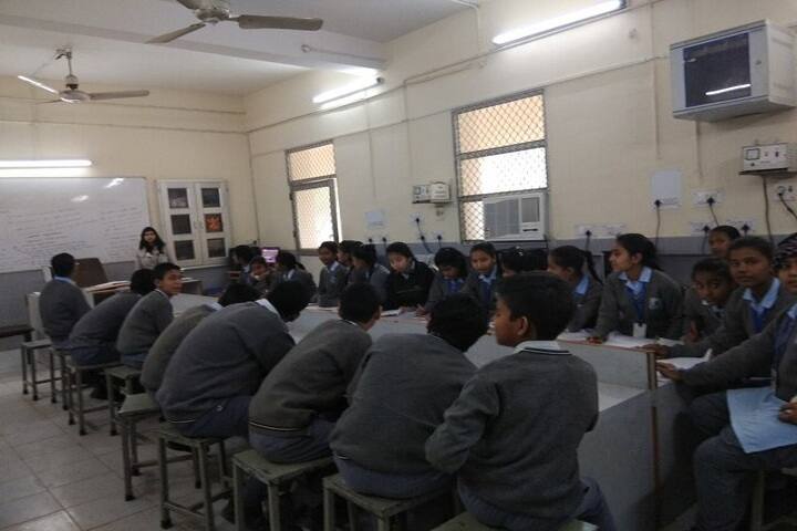 Navyug School-Computer-Lab