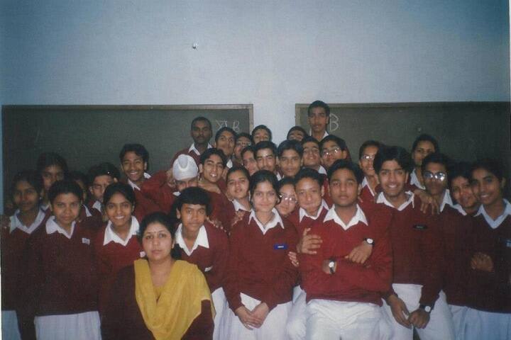 Navyug School-Students