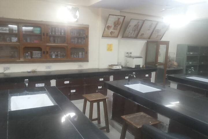 Navyug School Ndmc-Biology-Lab