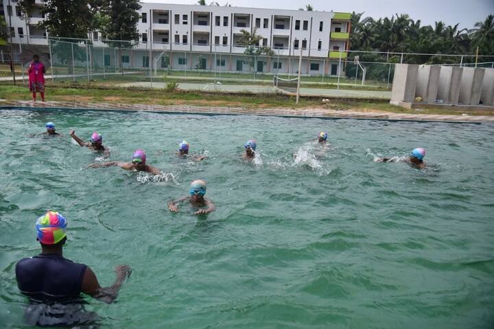 Tilford School-Swimming Pool