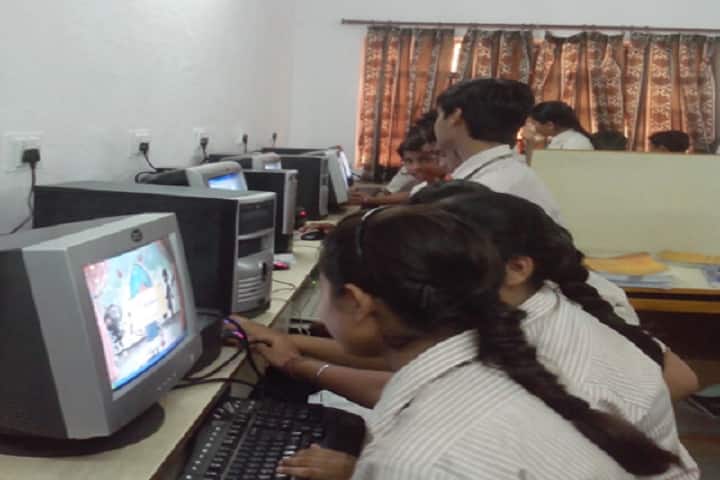 North Delhi Public School-Computer-Lab