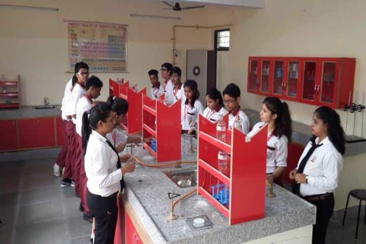Queen Global International School-Chemistry Lab