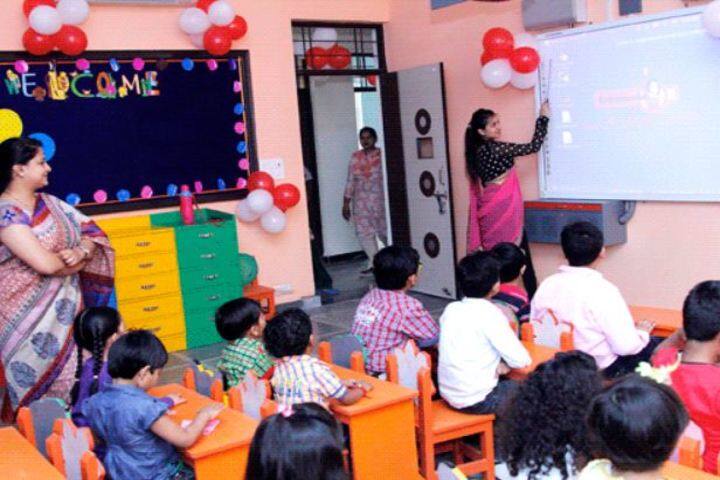 Queen Global International School-Kids Classroom