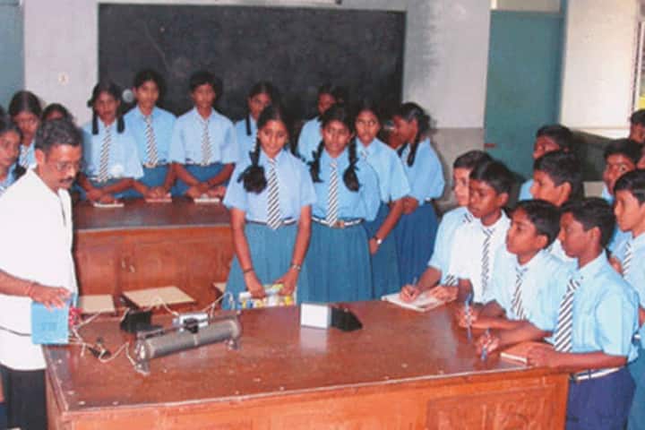 V S St Johns Higher Secondary School-Physics Lab