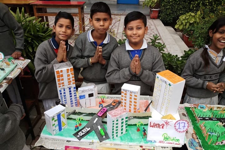 R K Memorial Public School-Art And Craft Activity