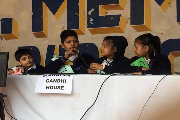 R P Memial Public School-Debate Competition
