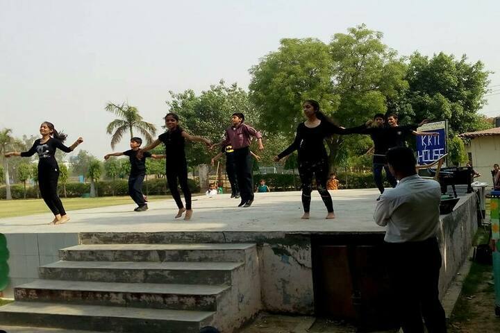 Rajkiya Pratibha Vikas Vidyalaya-Dance