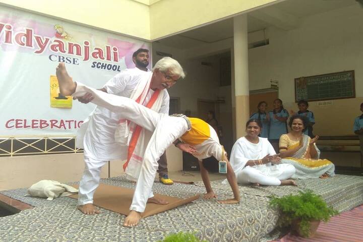 Vidyanjali School-Yoga