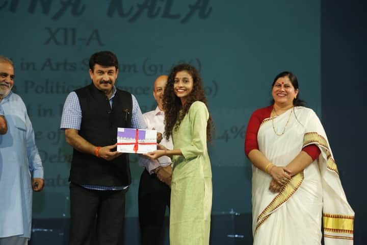 SSLT Gujarat Senior Secondary School-Prize