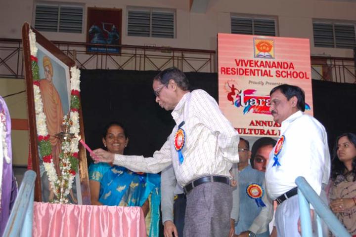 Vivekananda Residential School-Pooja