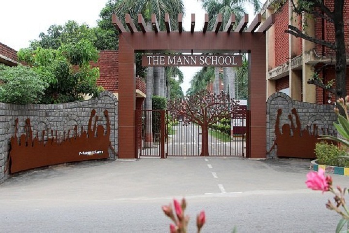 The Mann School-Campus-Entrance View