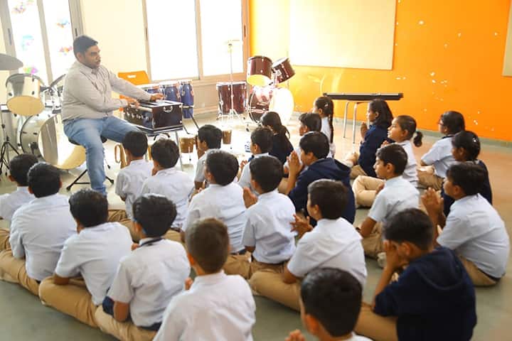Aavishkar School-Music class