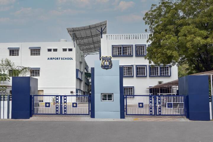 Airport School - School Building Image