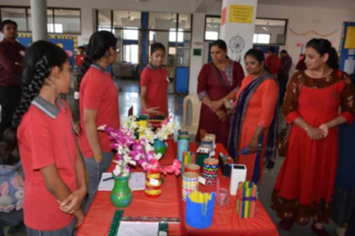 Anand Niketan School-Art and Craft