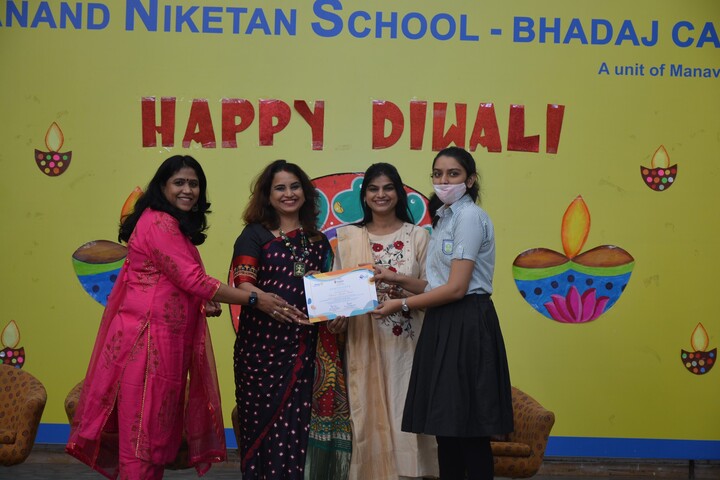 Anand Niketan School-Prize Distribution