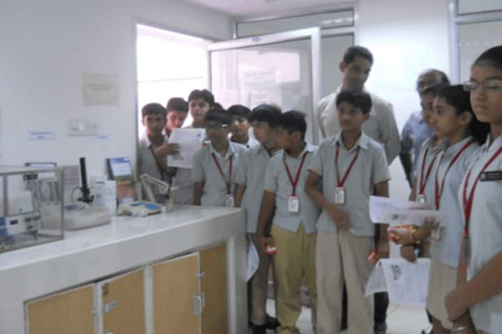 D R Amin Memorial School-Biology Lab