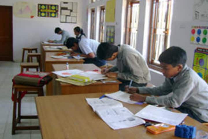 Essar International School-Maths Lab