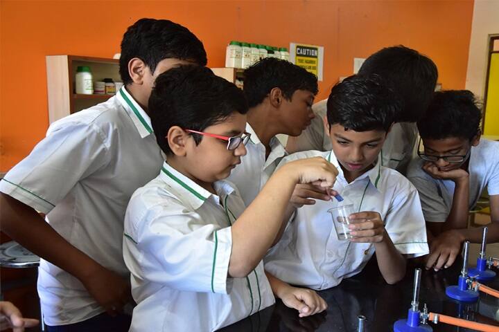 Euro School-Chemistry Lab