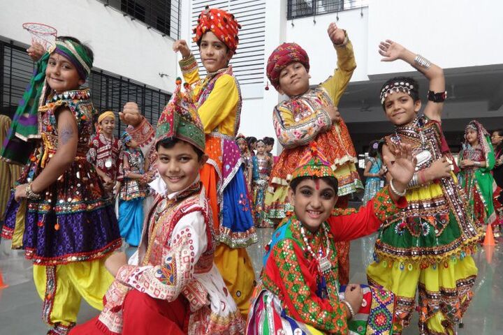 Gajera Global School-Dance Performs