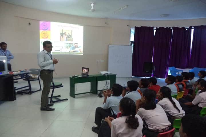 Global Discovery School-Digital Classroom