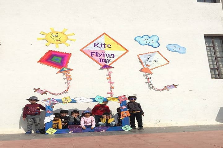 Greenwood School-Kite Flying Day