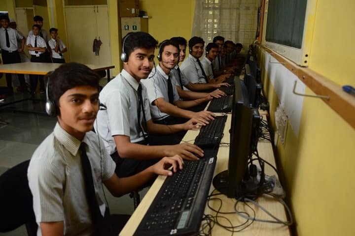 Hanifa School-Computer Lab