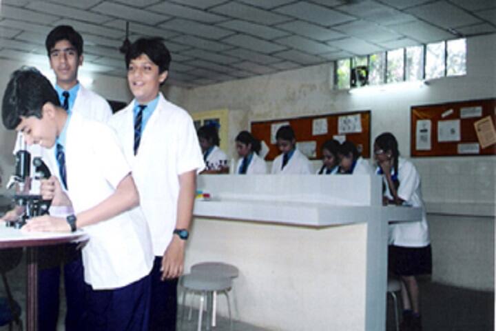 Hill Woods School-Biology Lab
